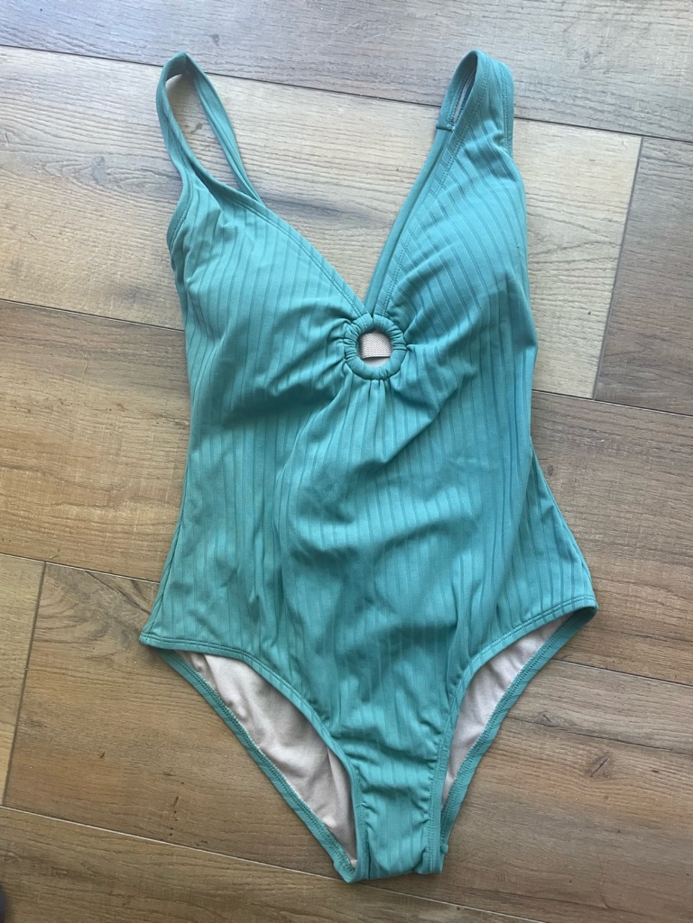 New One-Piece Swimsuit 🩱with tags